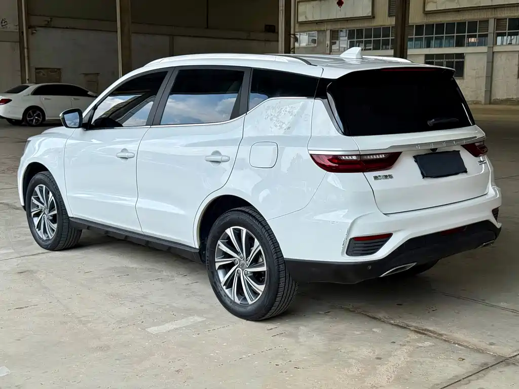 Geely Vision X6 — миниатюра 6