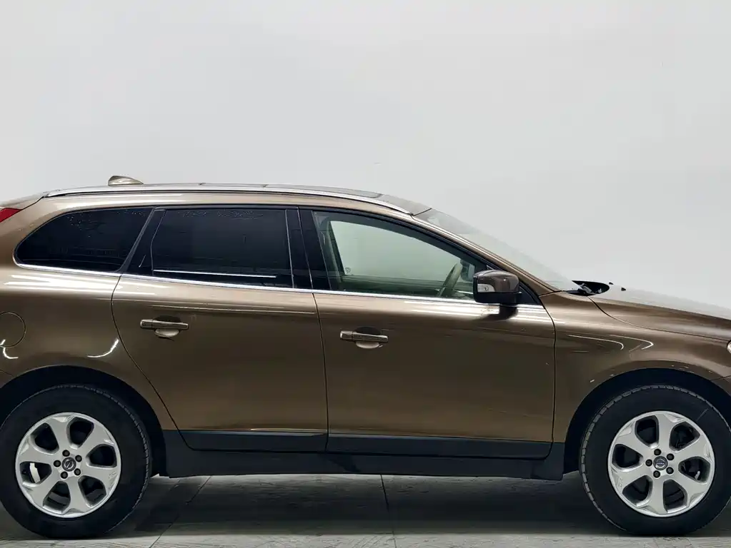 Volvo XC60 (Import) — миниатюра 8