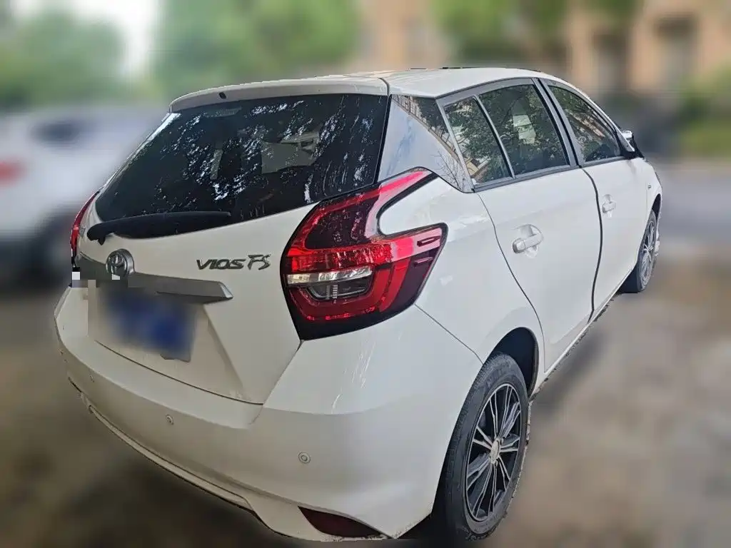 Toyota Vios FS — миниатюра 4