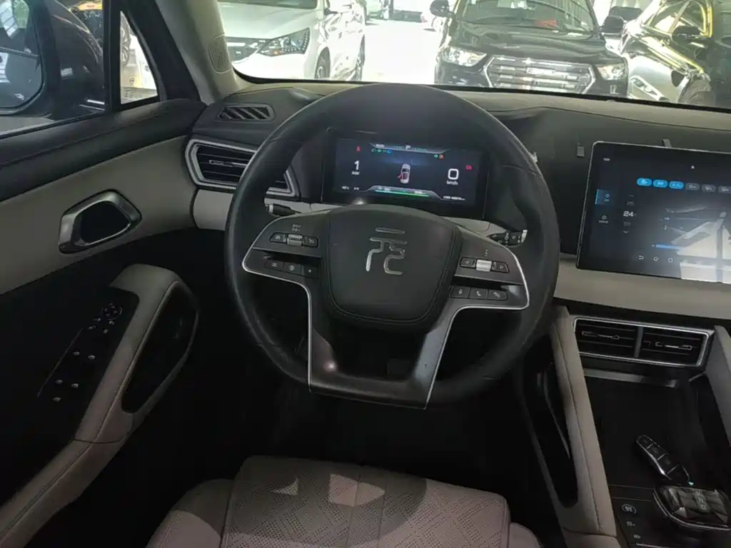 BYD Yuan UP — миниатюра 11
