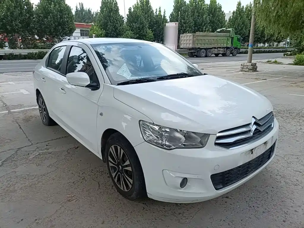 Citroen Elysee — миниатюра 4