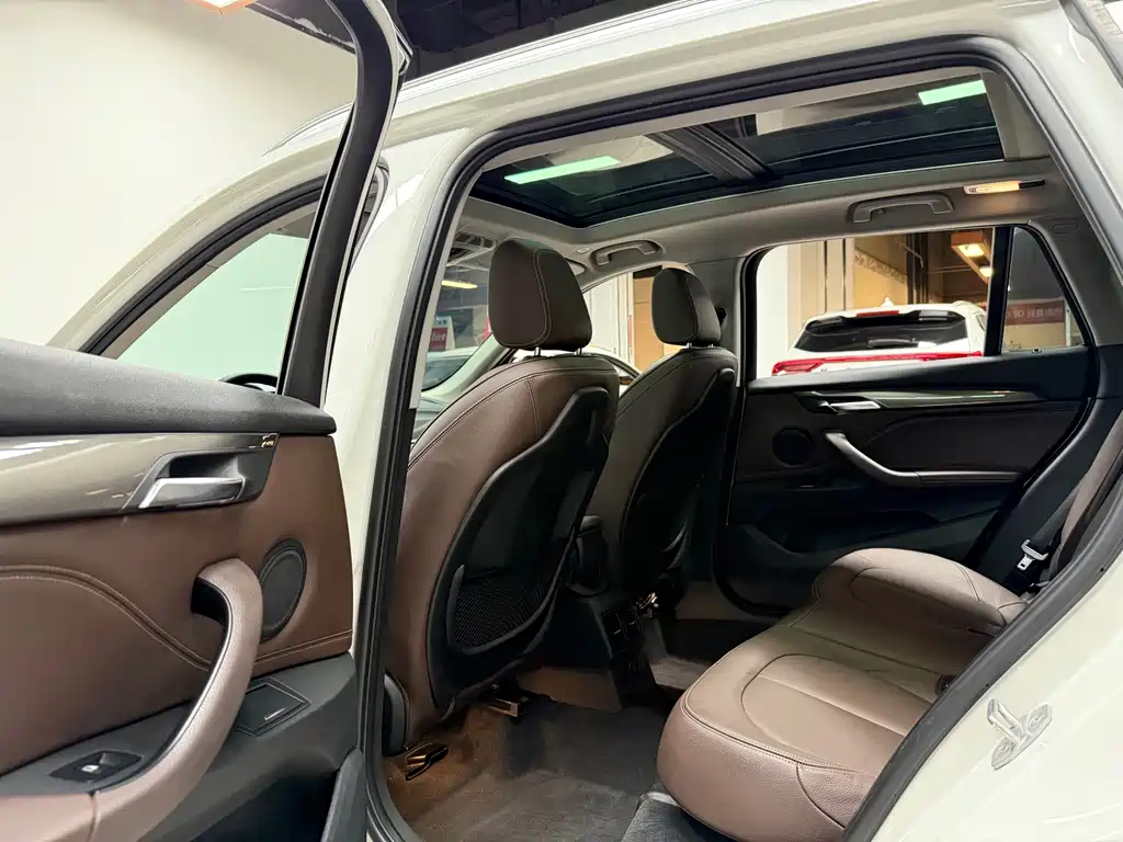 BMW X1 — миниатюра 8