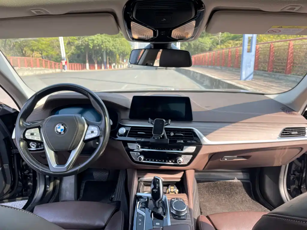 BMW 5 SERIES NEW ENERGY