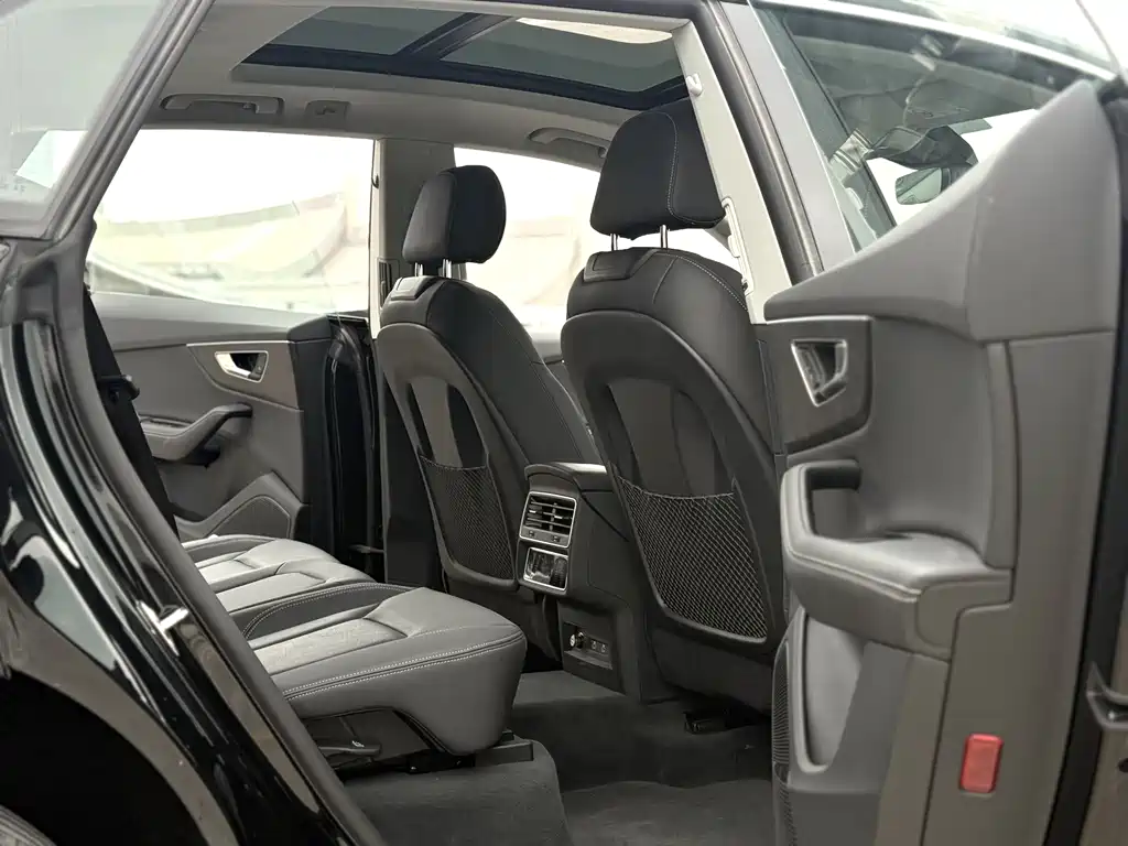 Audi Q8 2024 55 TFSI Luxury