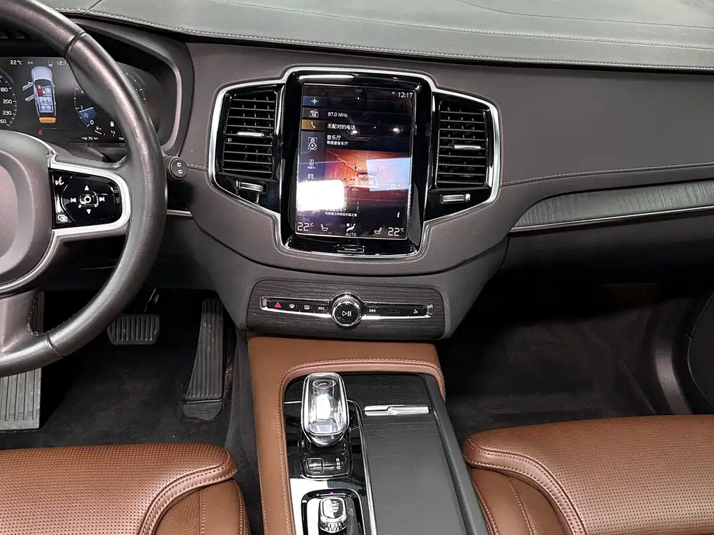 Volvo XC90 — миниатюра 16