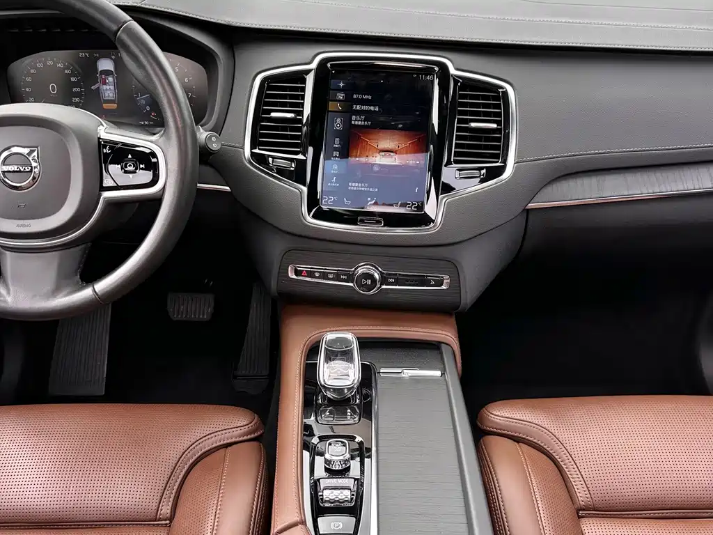 Volvo XC90 — миниатюра 18