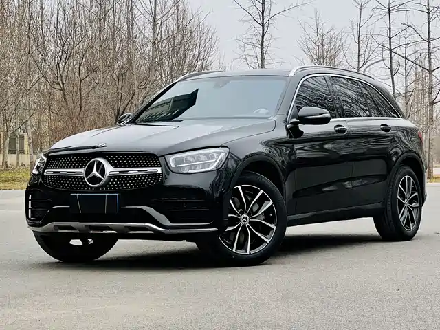 MERCEDES-BENZ GLC