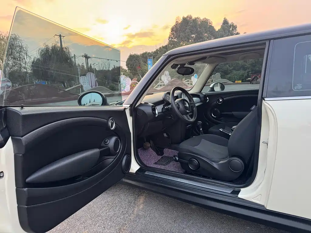 Mini Mini 2012 1.6L ONE Baker Street