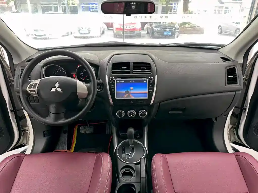 Mitsubishi ASX — миниатюра 5