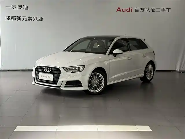 AUDI  A3 2018