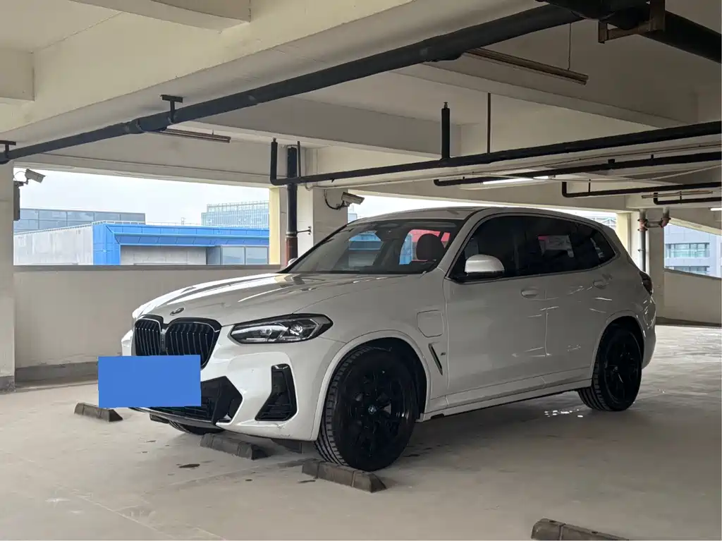 BMW iX3 2024