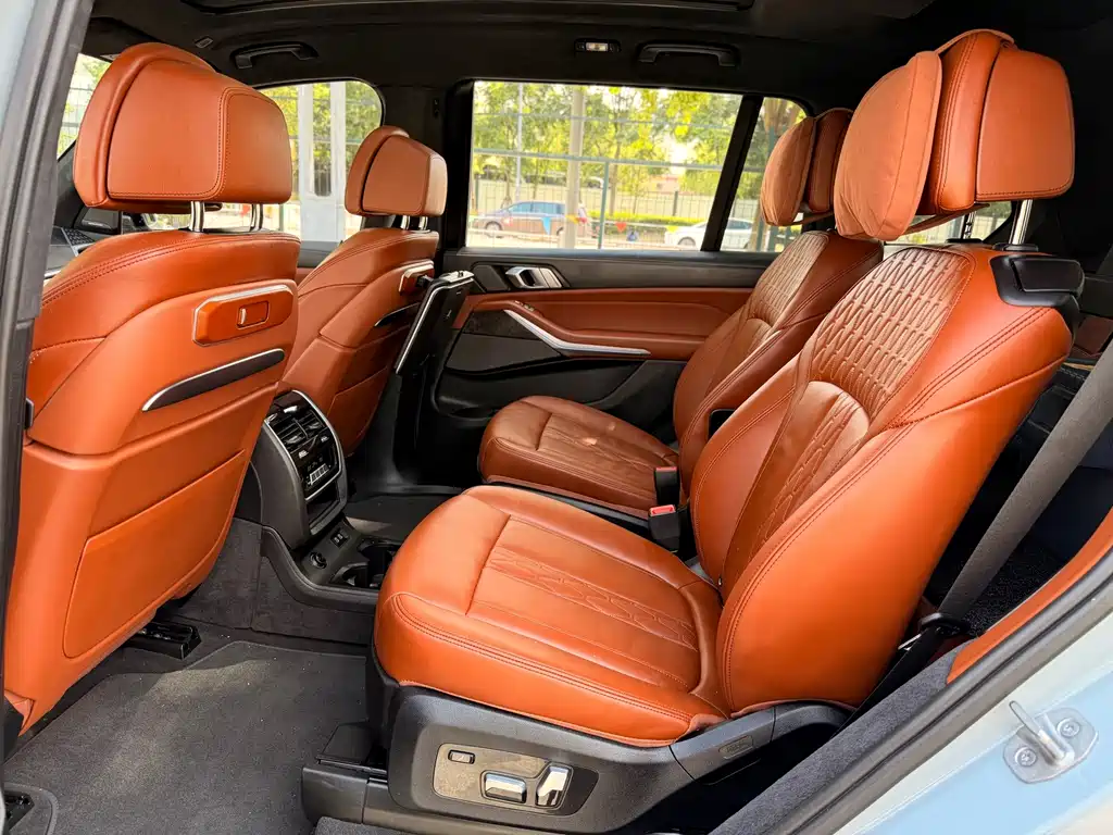 BMW X7 — миниатюра 14