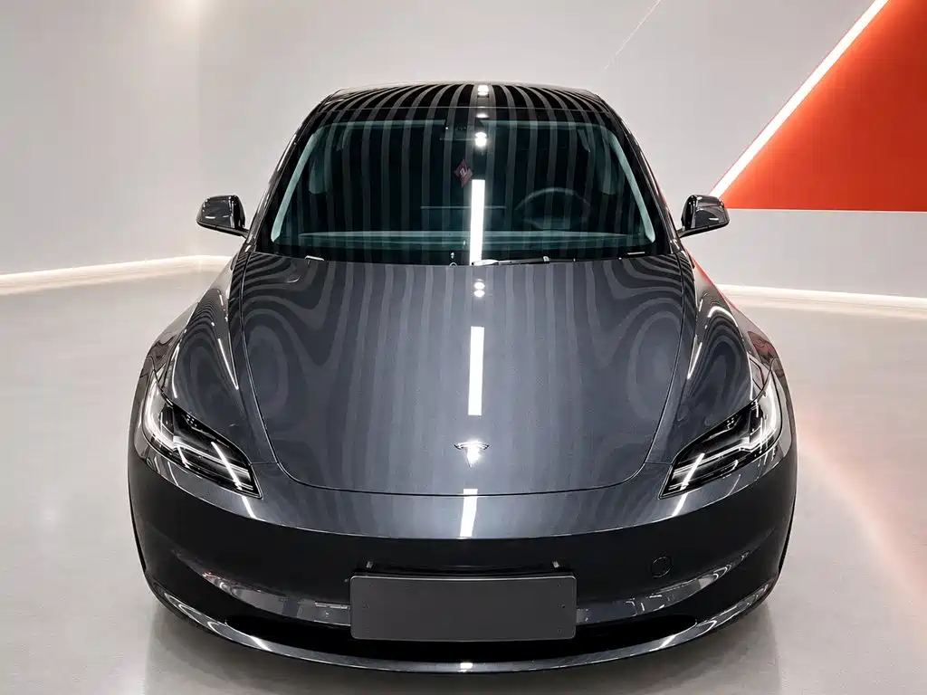 Tesla Model 3 2023 — фото 2
