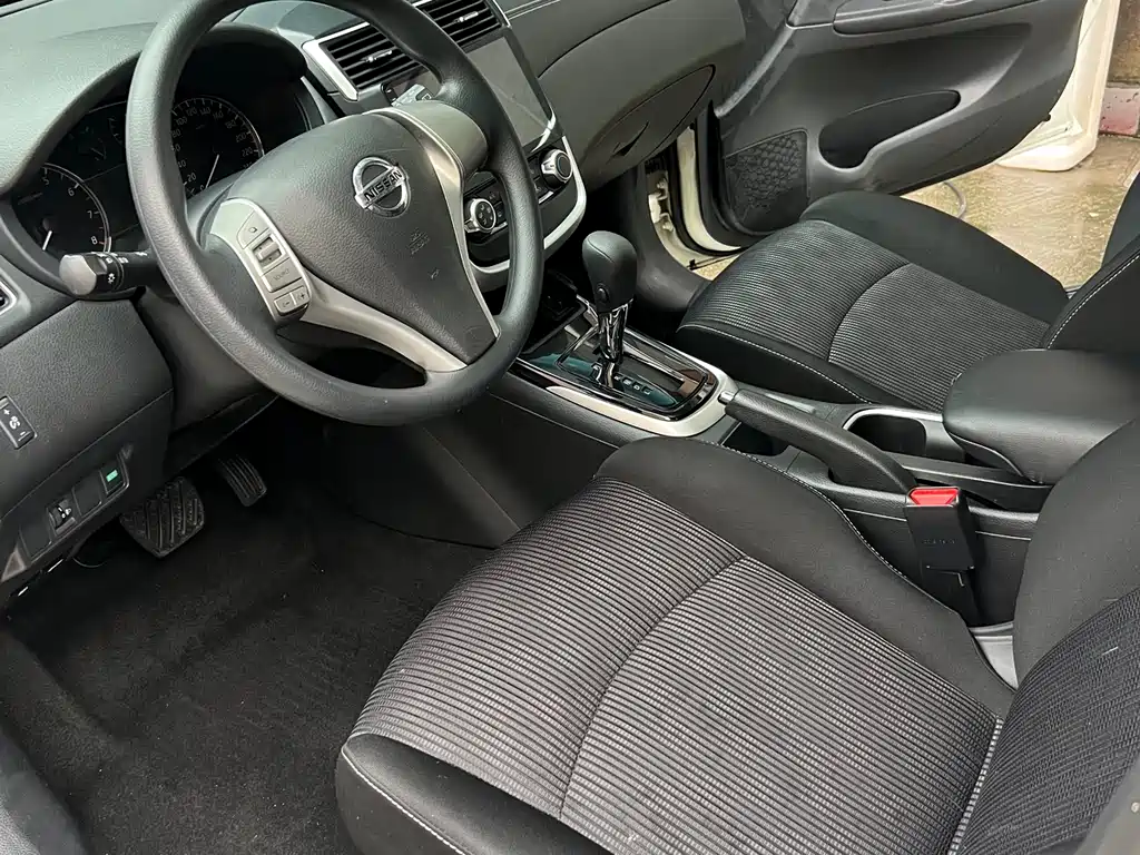 Nissan Tiida 2019 1.6L CVT VI