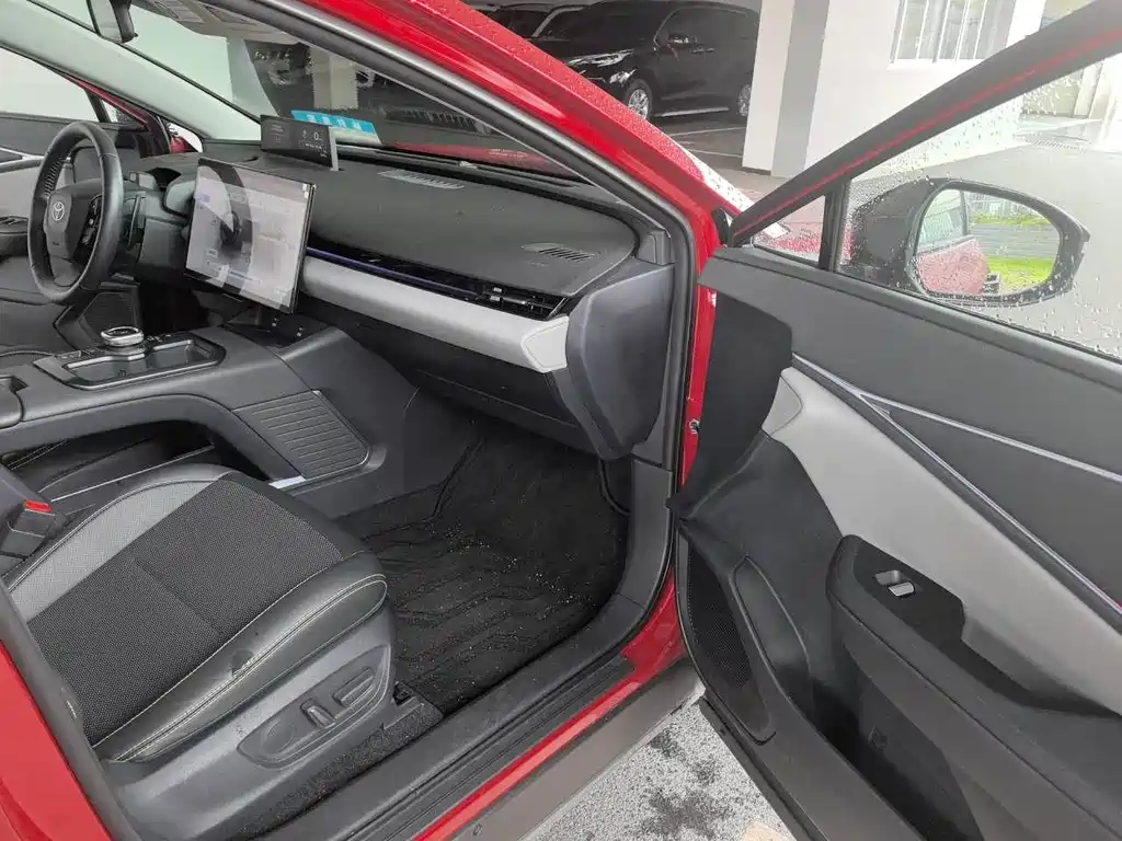 Toyota Toyota BZ5 — миниатюра 8