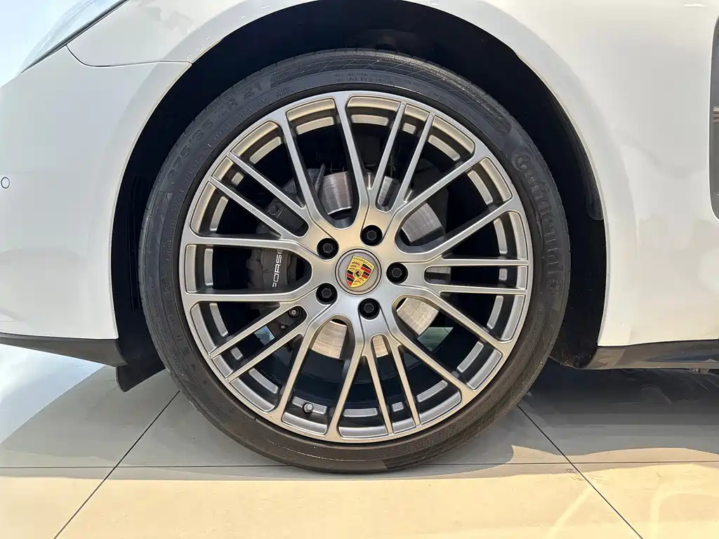 Porsche Panamera — миниатюра 22