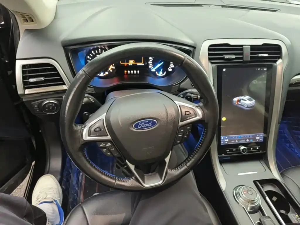 Ford Mondeo — миниатюра 11
