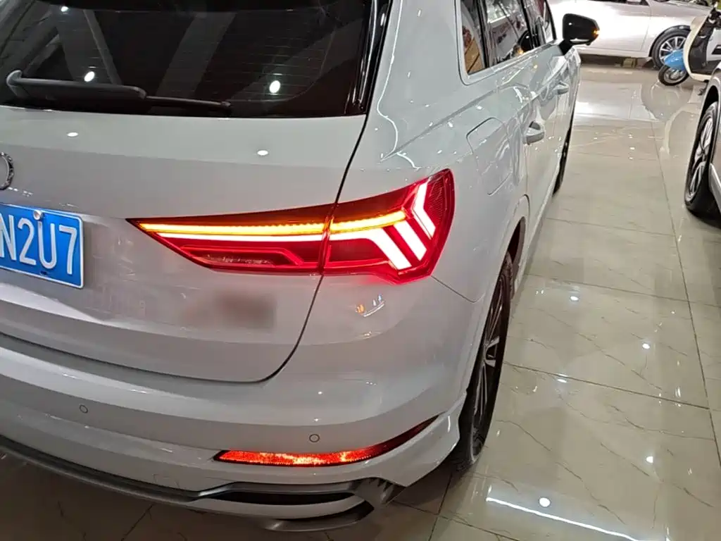 Audi Q3 2022 35 TFSI