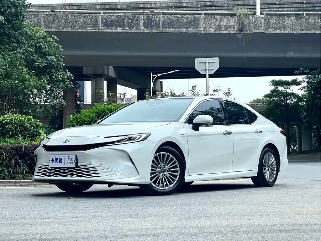 Toyota Camry 2024