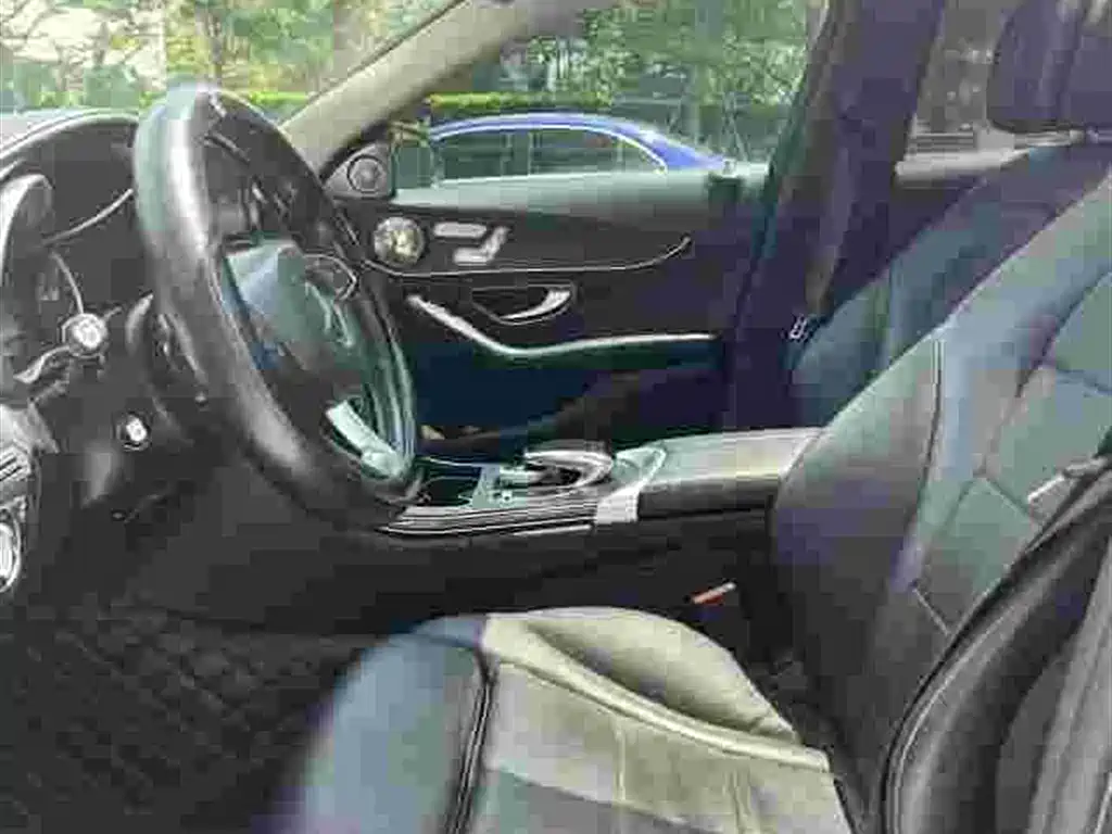 Mercedes-Benz C-Class — миниатюра 6