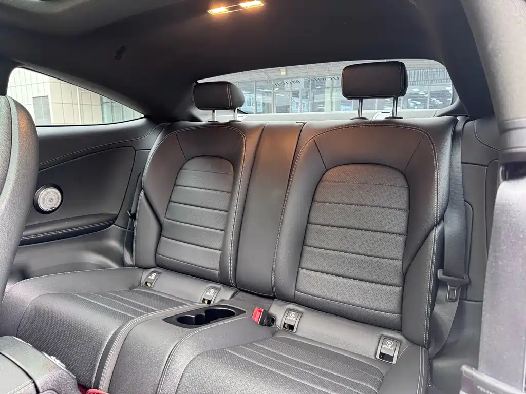 Mercedes-Benz C-Class (Import) — миниатюра 11