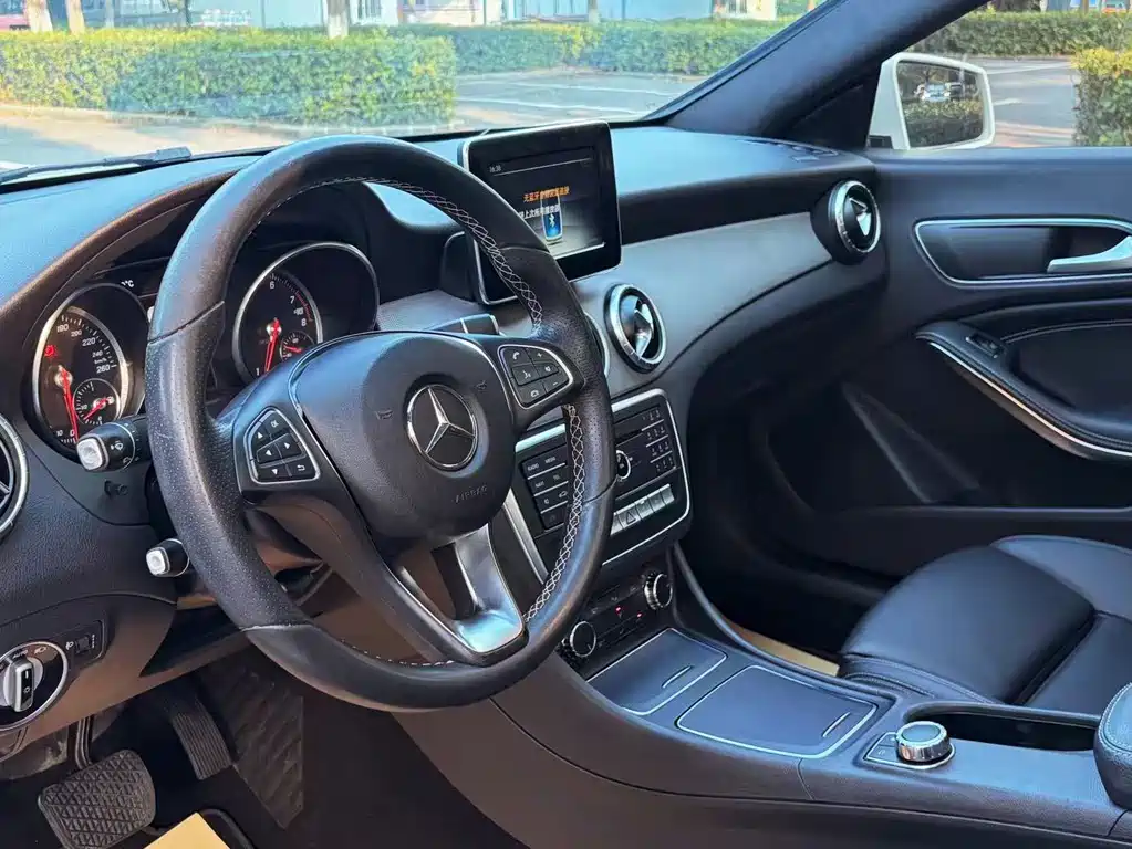 Mercedes-Benz CLA (Import) — миниатюра 14