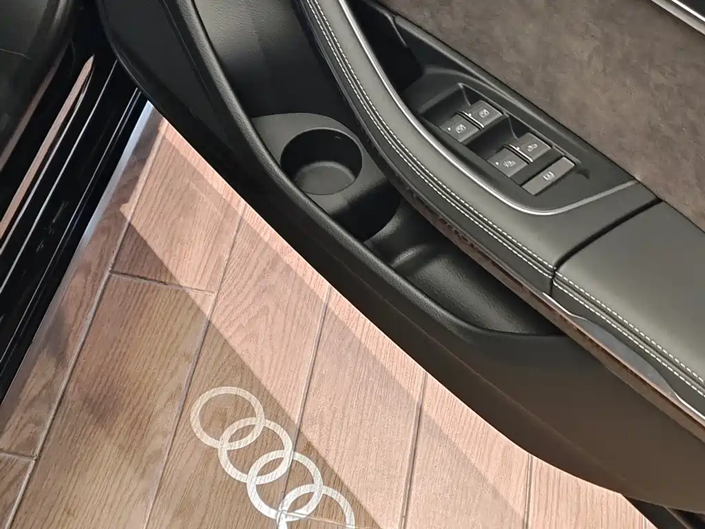 Audi A8 2026 A8L 50 TFSI quattro