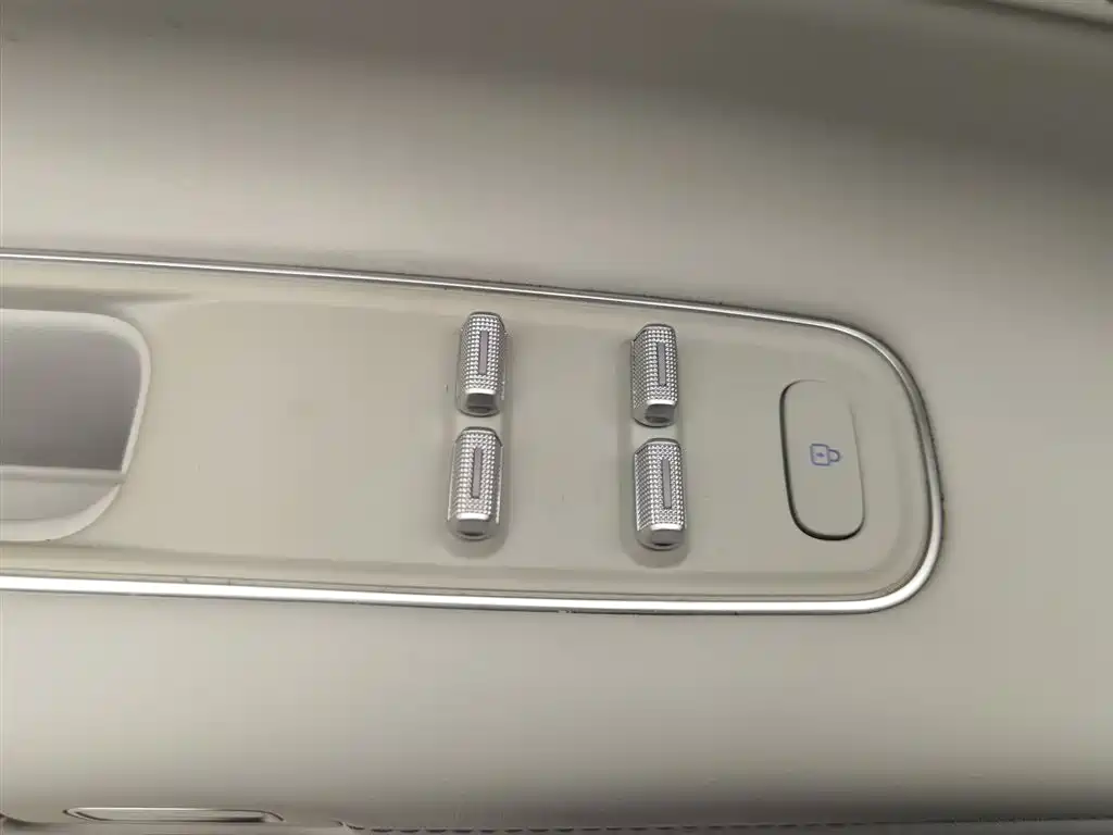 Aito M9 2024 Max 42kWh 6 мест
