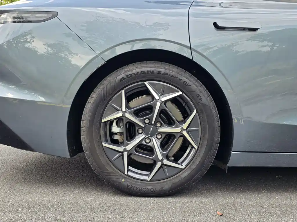 Lynk & Co Z10 — миниатюра 25