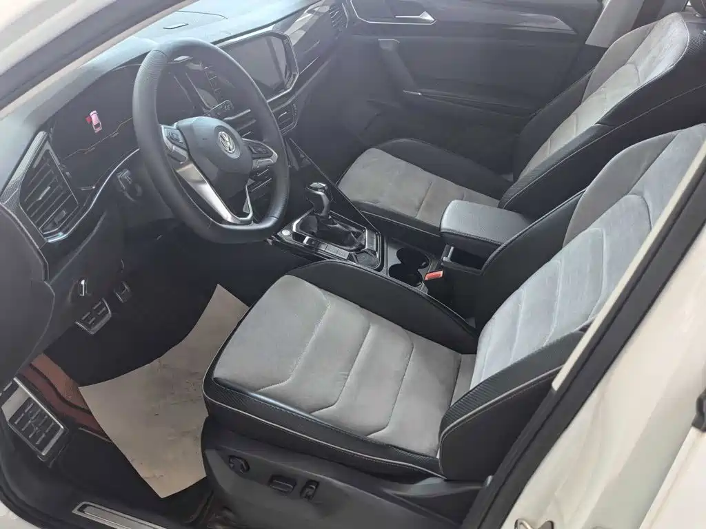 Volkswagen X — миниатюра 6