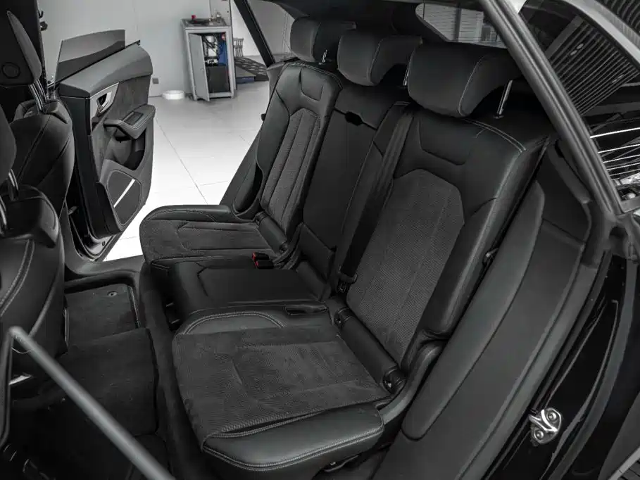 Audi Q8 — миниатюра 28