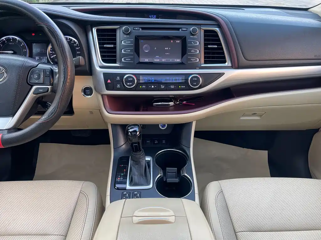 Toyota Highlander — миниатюра 17