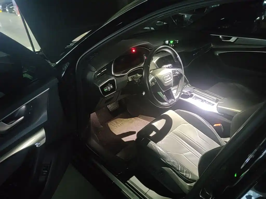 Audi A6L — миниатюра 12