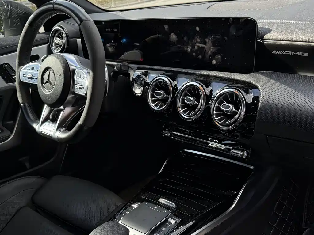 Mercedes-Benz CLA AMG — миниатюра 8