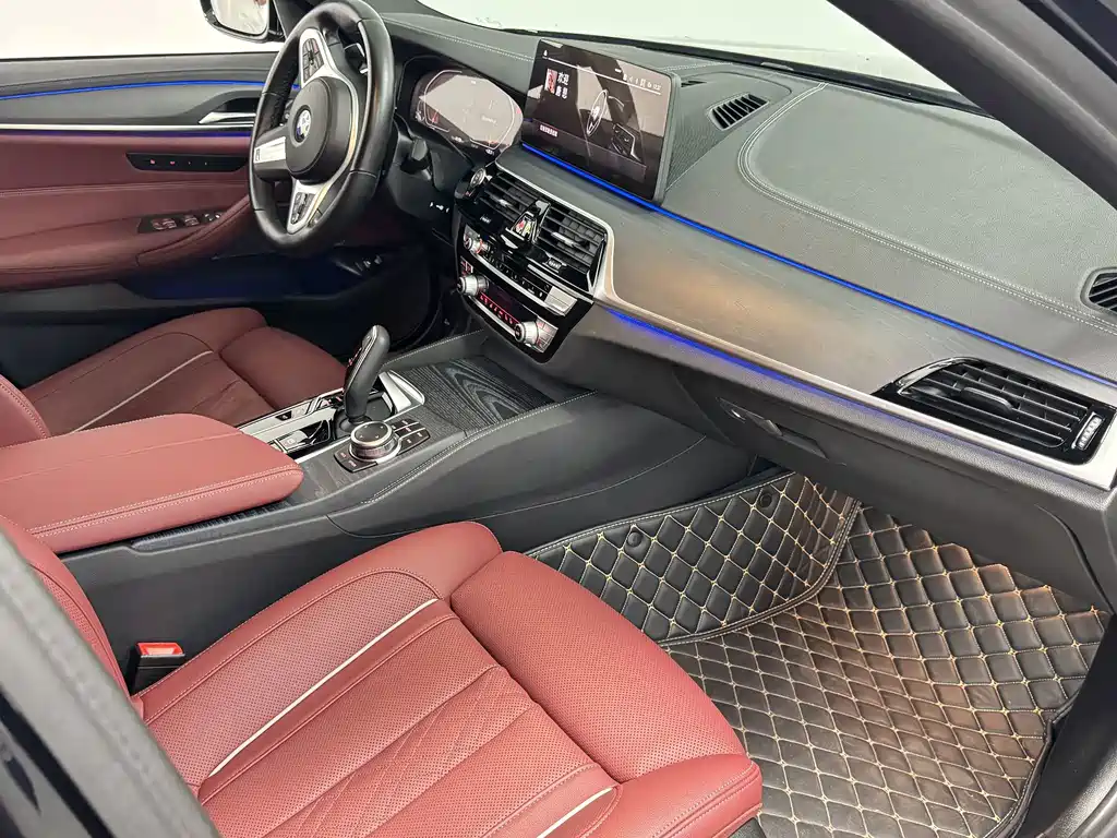 BMW 5 Series — миниатюра 15