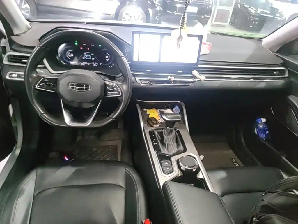 Geely Emgrand — миниатюра 10