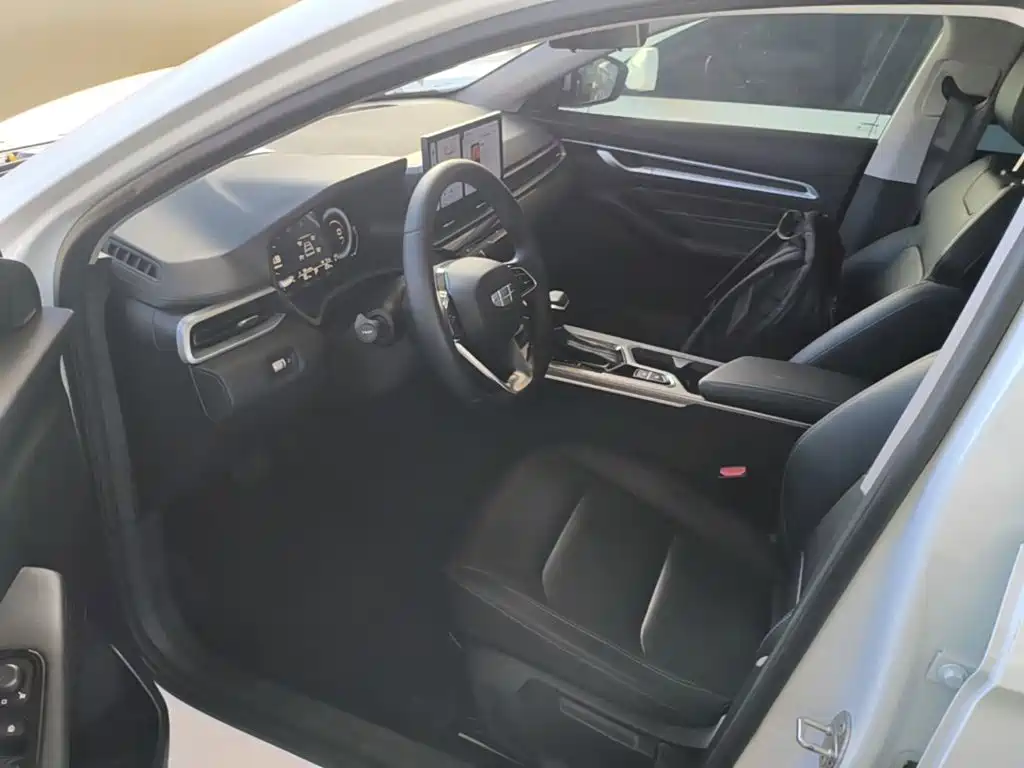 Geely Emgrand — миниатюра 15