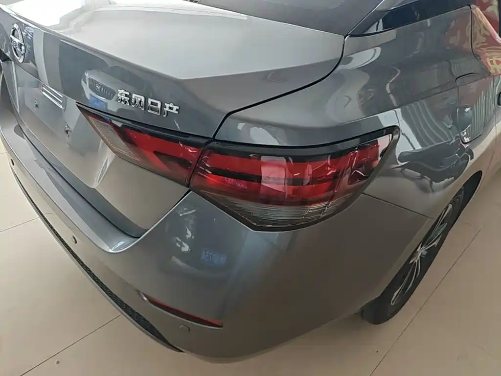Nissan Sylphy — миниатюра 8