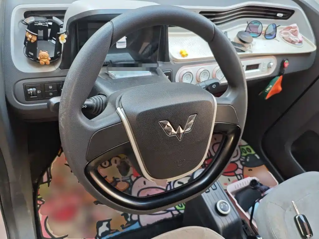 Wuling MINIEV — миниатюра 6