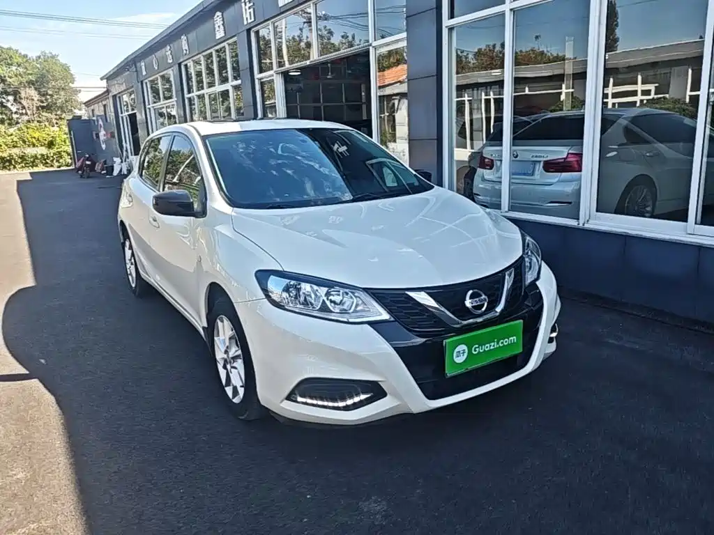 Nissan Tiida — миниатюра 4