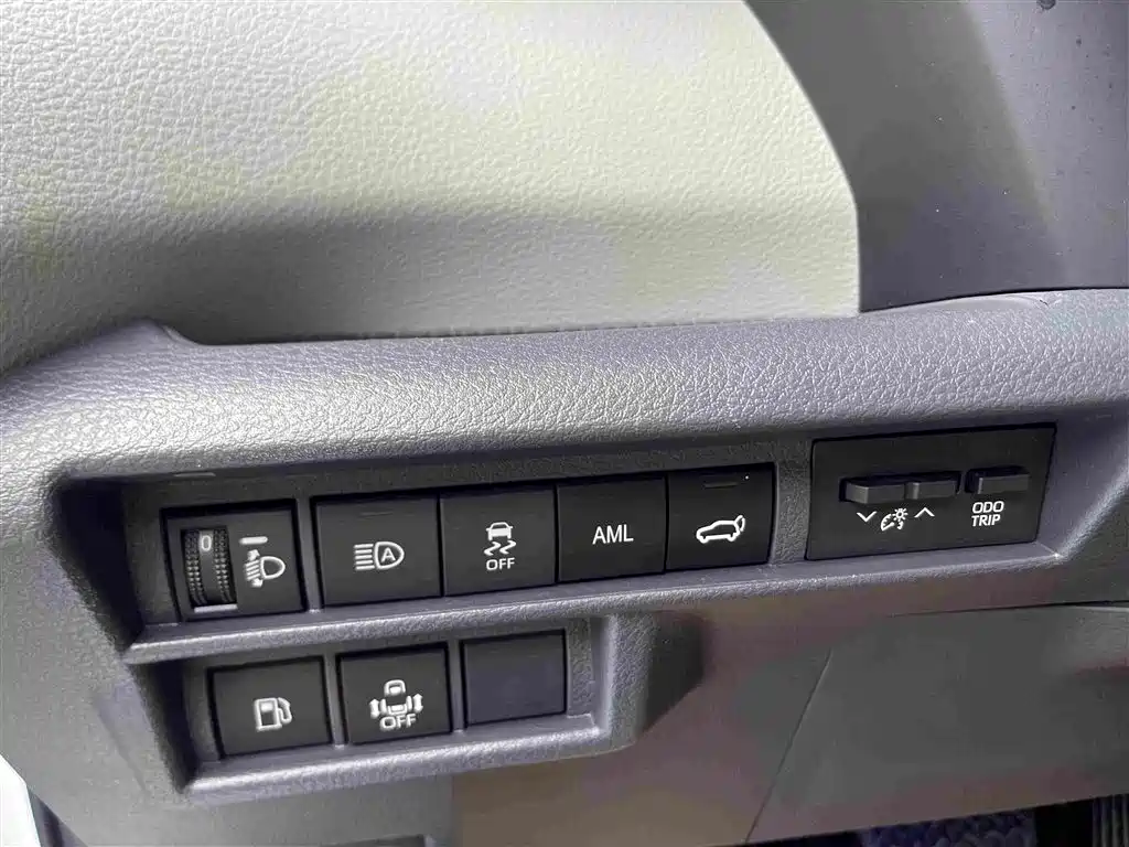 Toyota Sienna — миниатюра 11