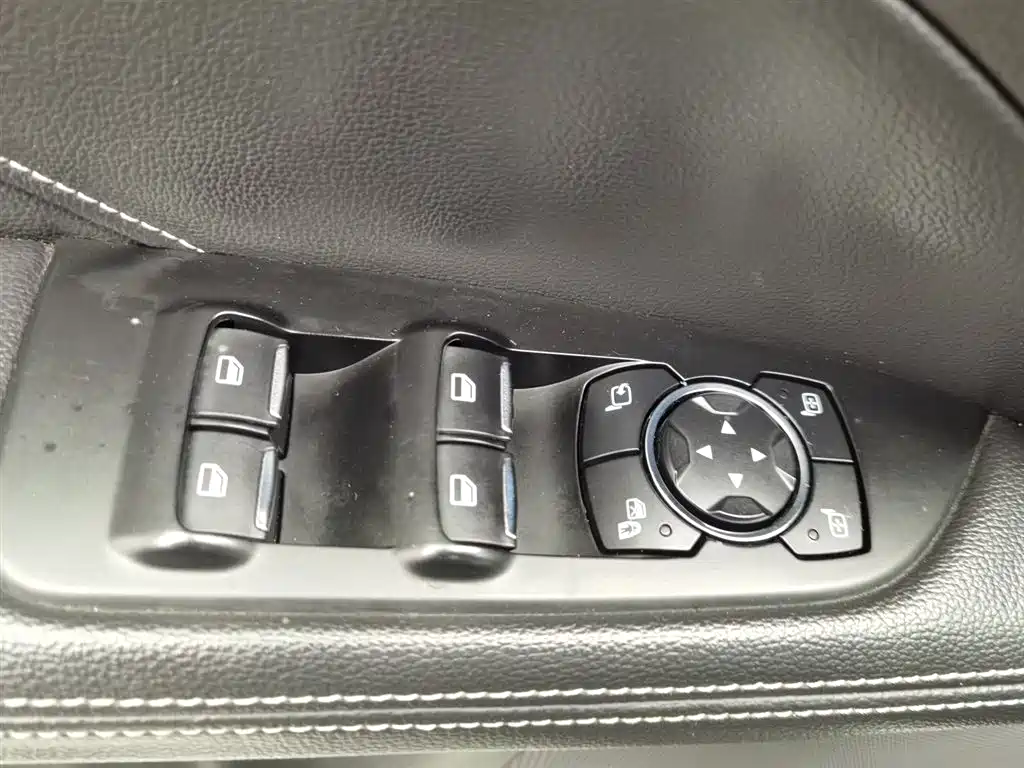Ford Taurus 2018 EcoBoost 245 Fashion V