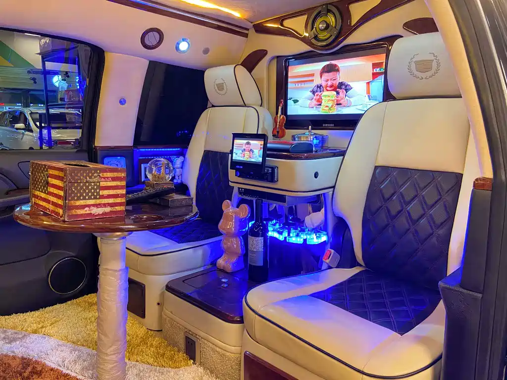 Cadillac Escalade — миниатюра 29