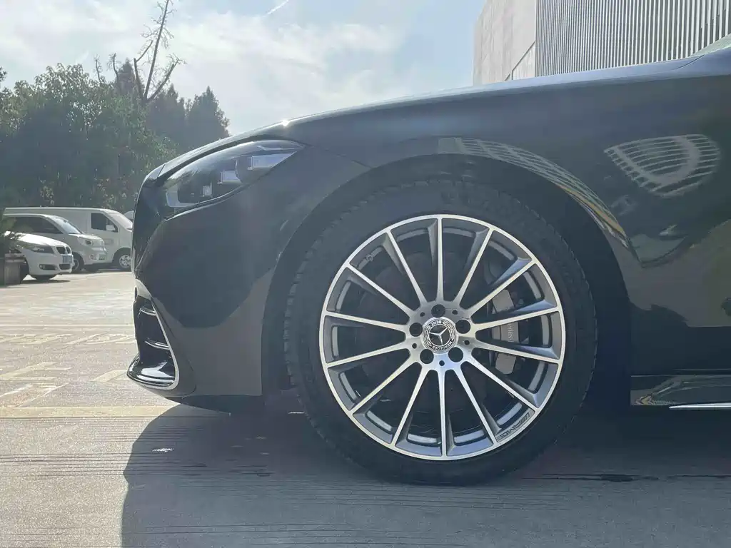 MERCEDES-BENZ S CLASS