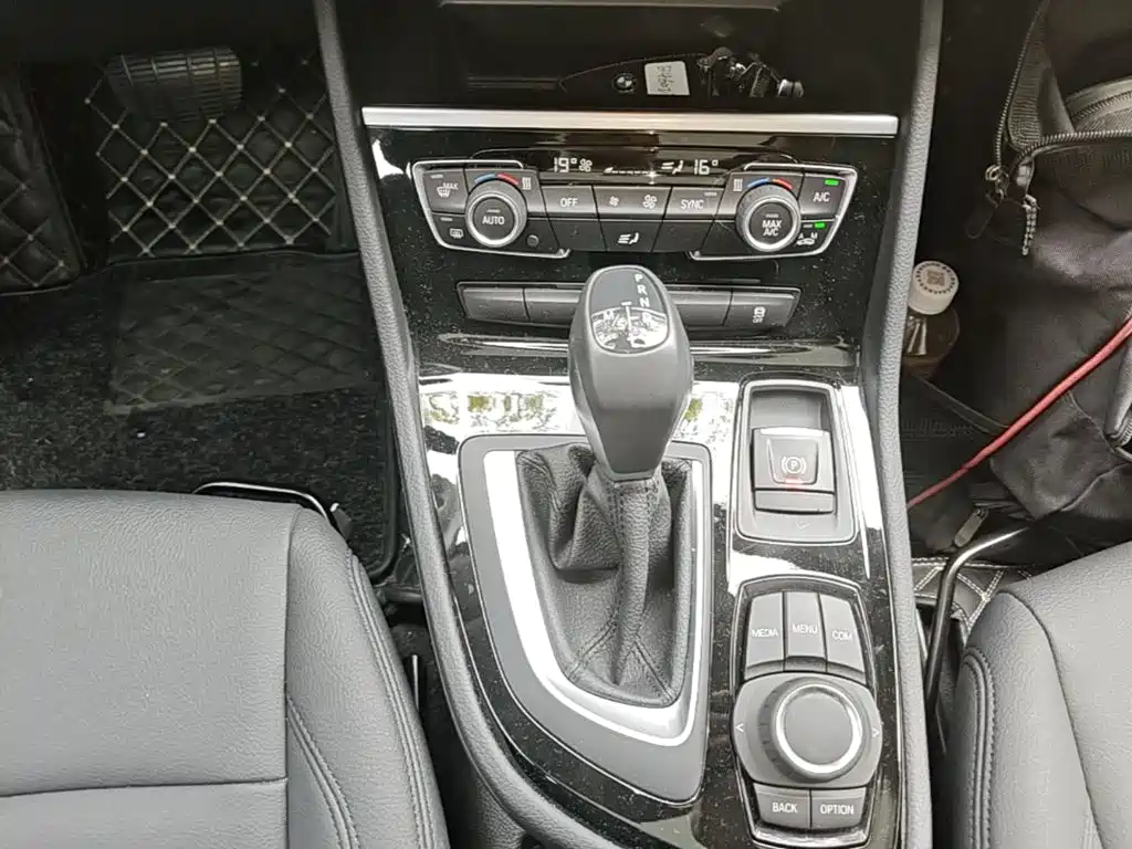 BMW 2 Series Active Tourer — миниатюра 14