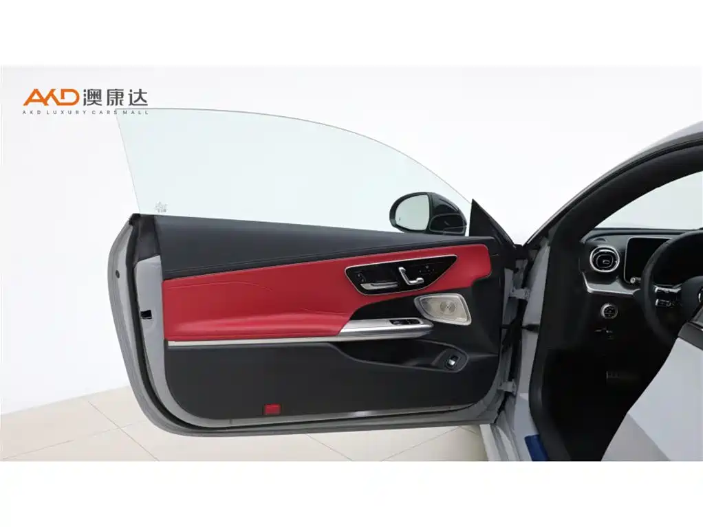Mercedes-Benz CLE — миниатюра 10