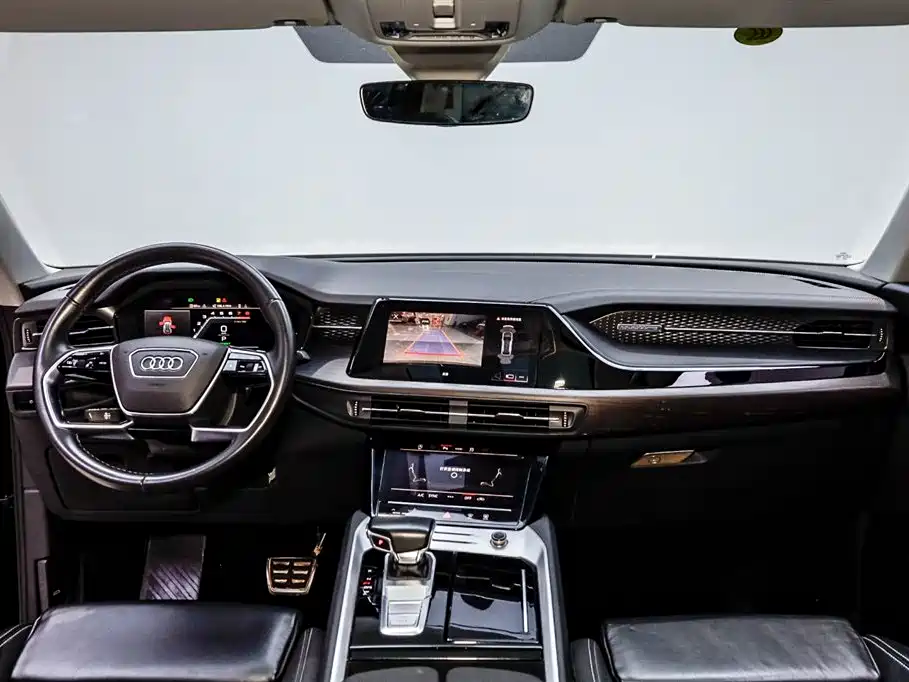 Audi Q6 2024 40 TFSI quattro 7 мест
