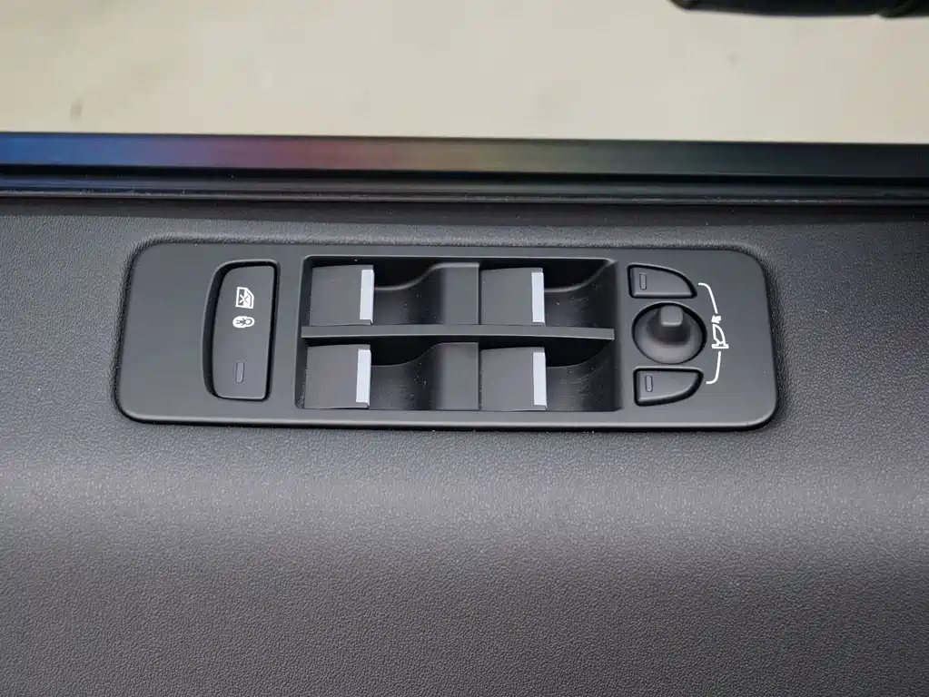 LAND ROVER DISCOVER SPORTS