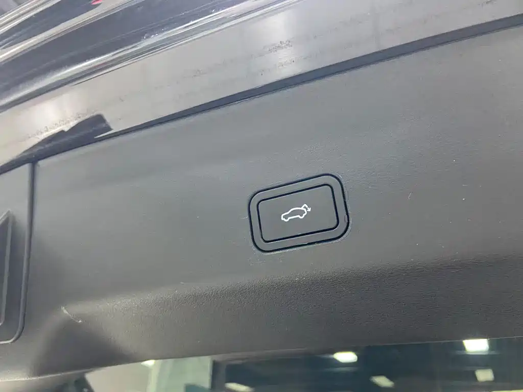 GEELY AUTOMOBILE XINGYUE L