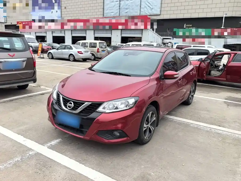Nissan Tiida — миниатюра 2